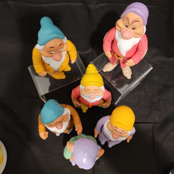 Vintage DISNEY Snow White 7 Dwarfs Rubber Figure 5"- 7" Posable Sleepy Dopey Doc - Picture 6 of 16